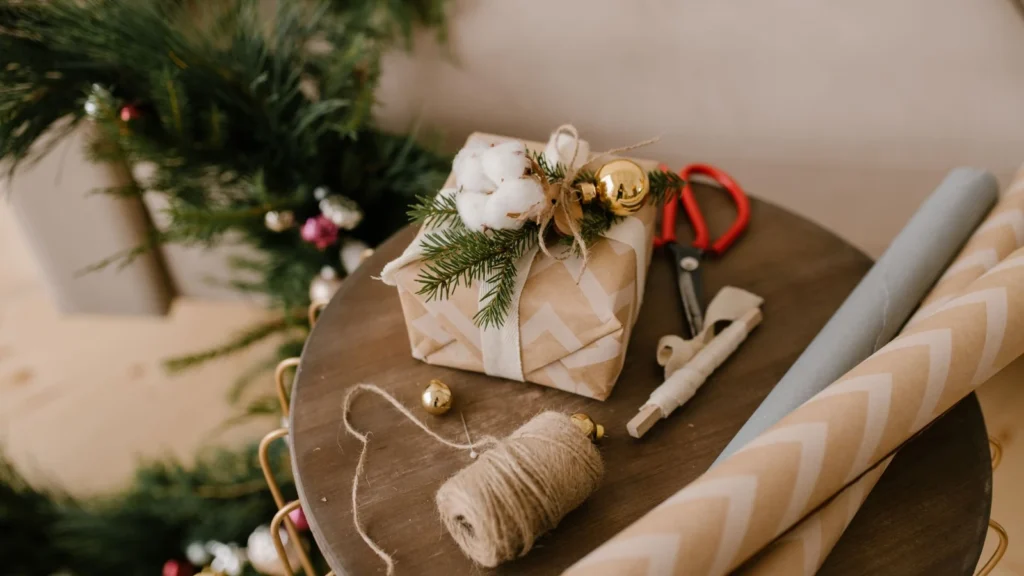 Eco-friendly Christmas gift wrapping using natural materials and elegant decor. — selected for United Kingdom readers
