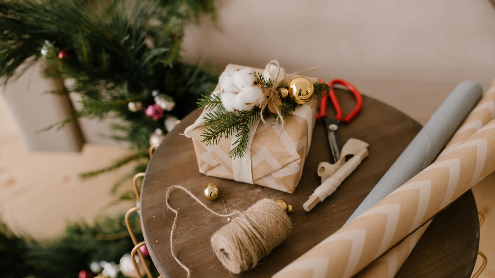 Eco-friendly Christmas gift wrapping using natural materials and elegant decor. — selected for United Kingdom readers